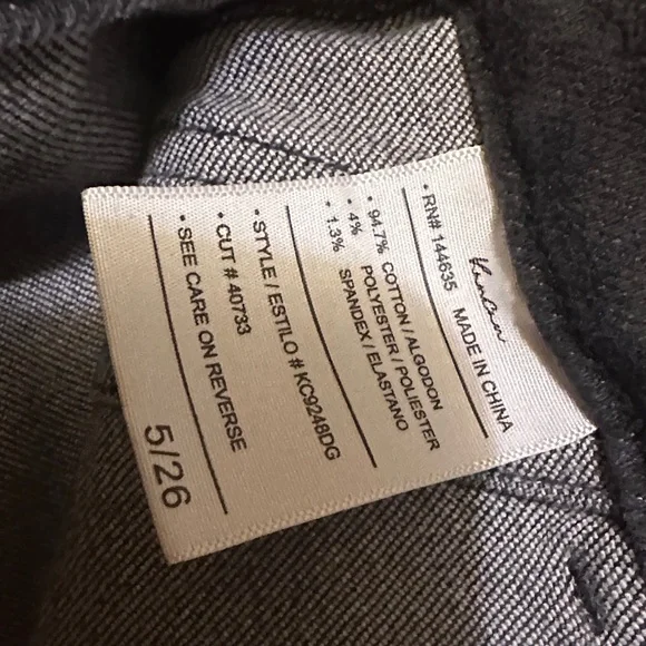 A117. Black high rise Wide Leg Jeans - have been altered size 26 - Picture 6 of 14